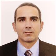 Me desempeñé por 15 años como profesor en una Universidad, e impartía clases de lengua española en una escuela primaria